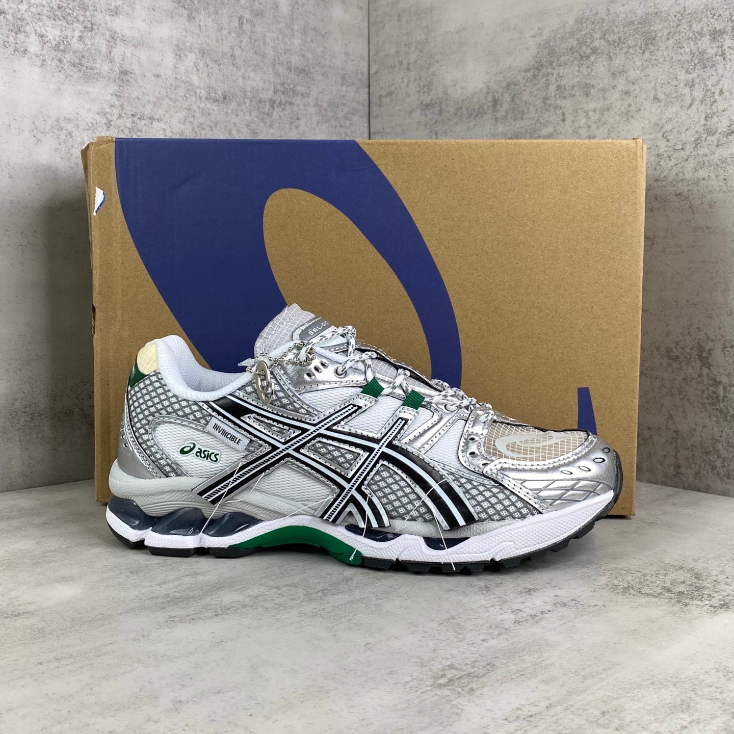 INVINCIBLE x ASICS GEL-NIMBUS 10.1