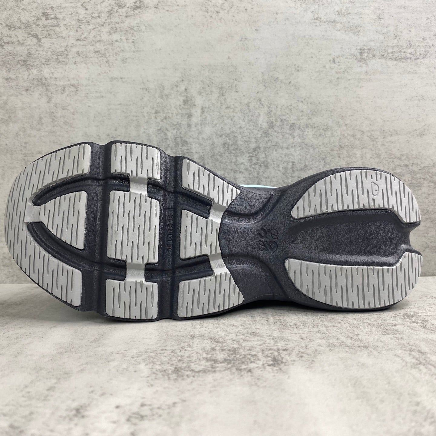 ON x LOEWE