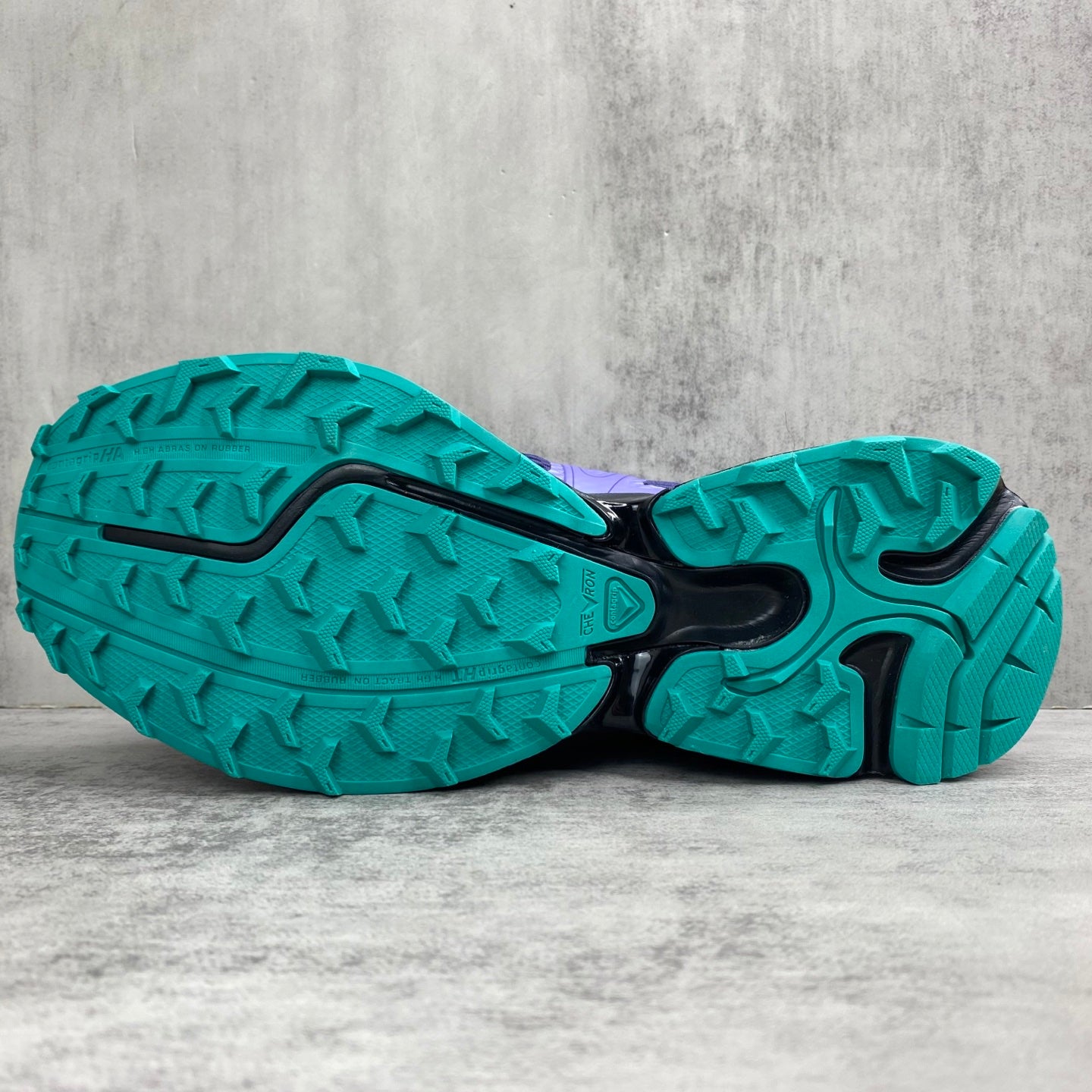 SALOMON XT-WHISPER
