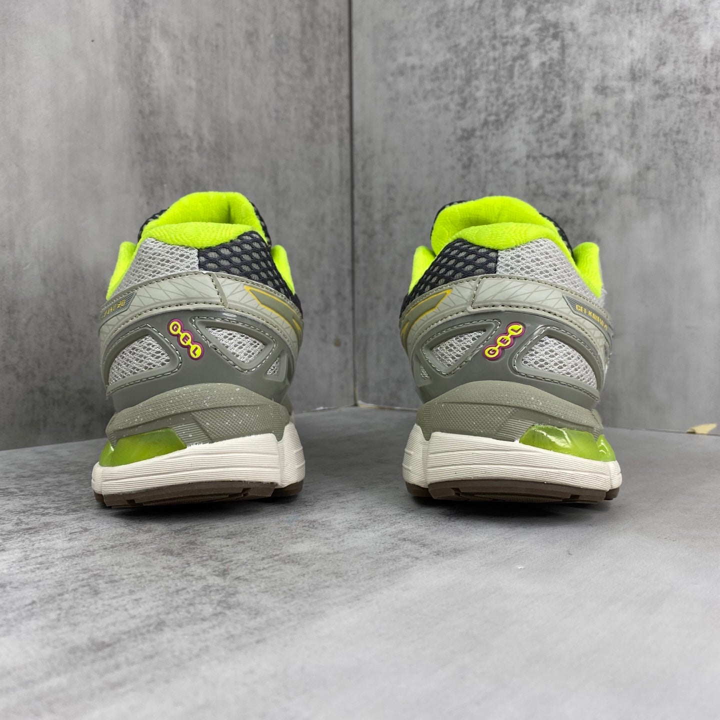 ASICS GEL-KAYANO 20