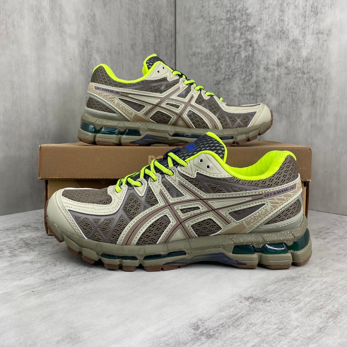 ASICS GEL-KAYANO 20