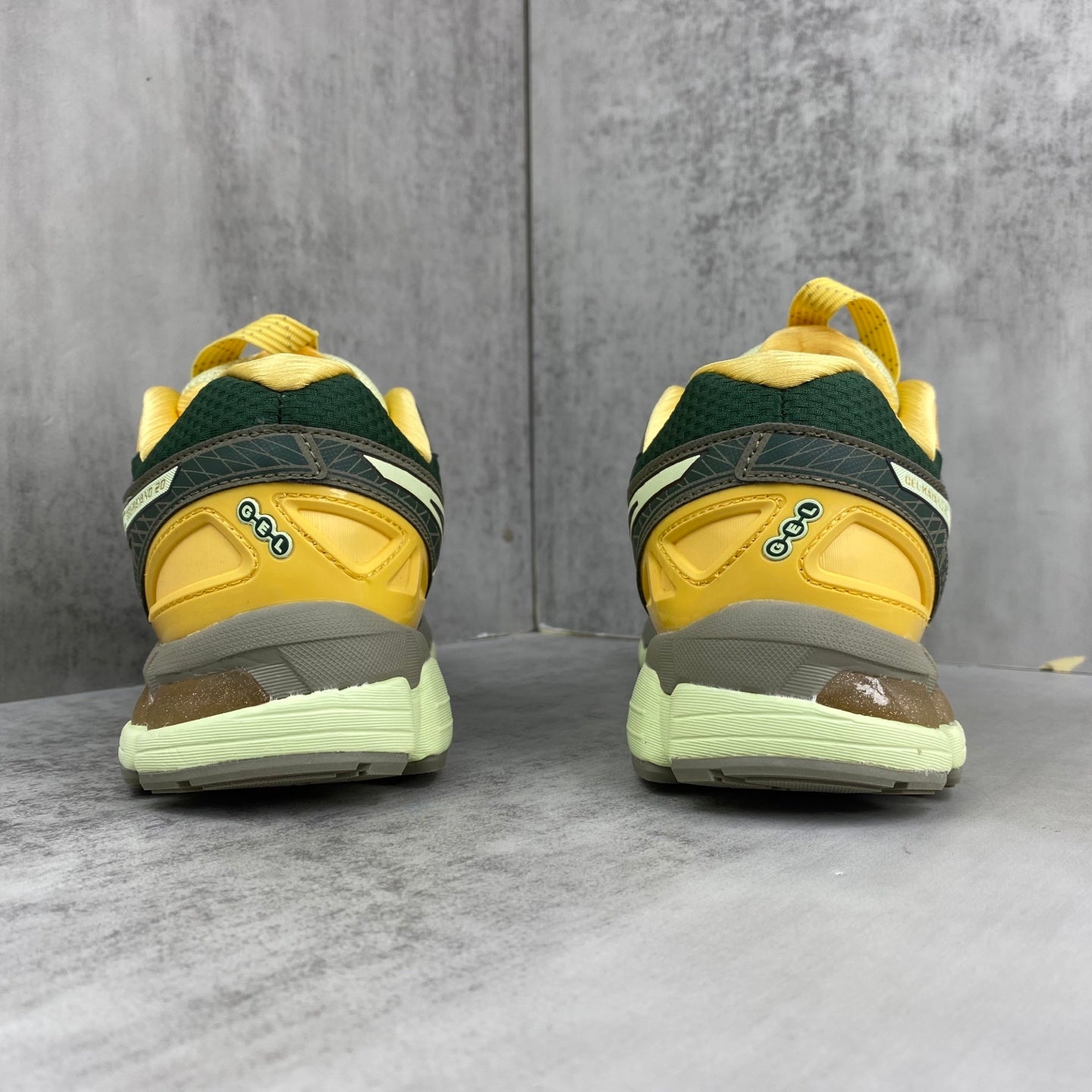 ASICS GEL-KAYANO 20