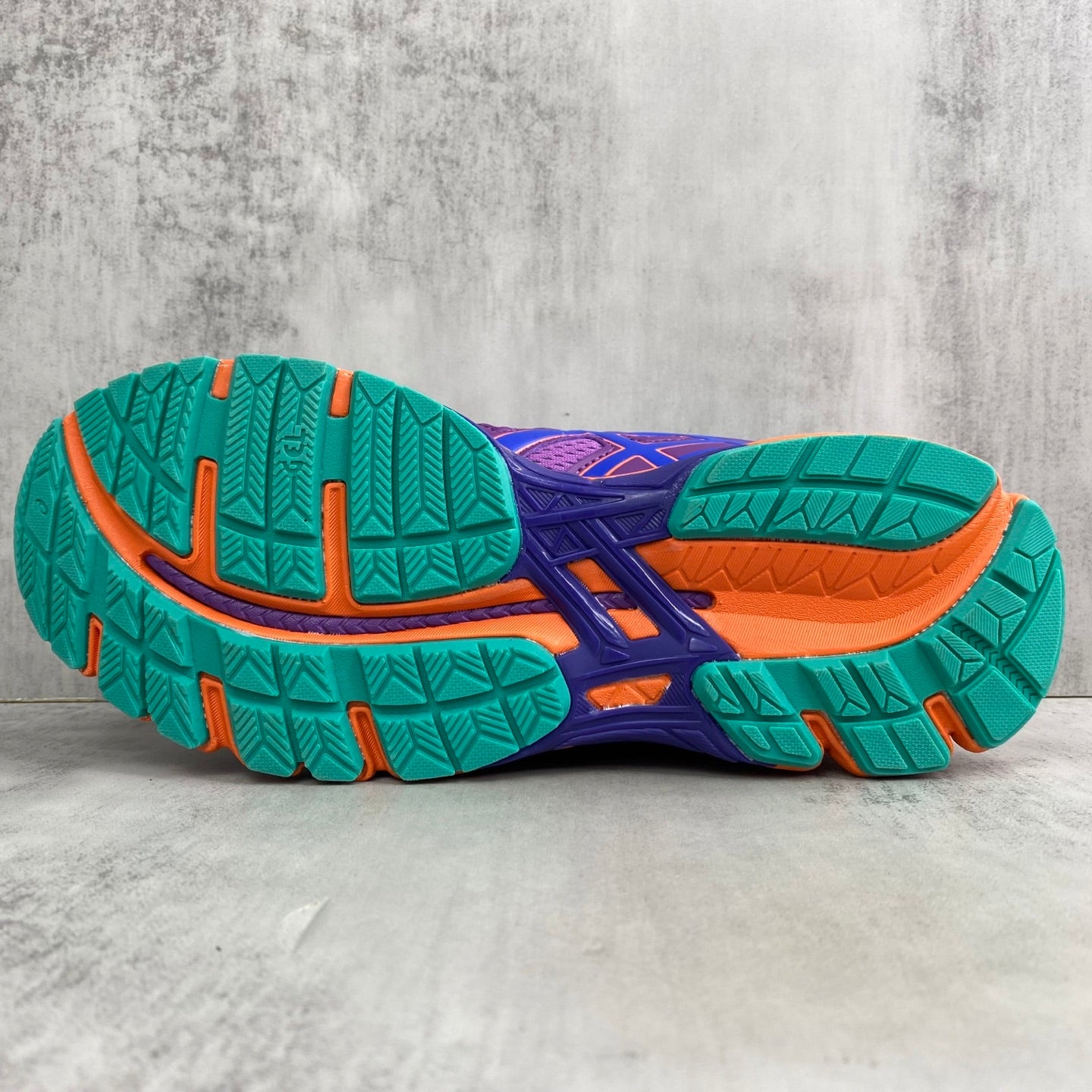 ASICS GEL-KAYANO 20