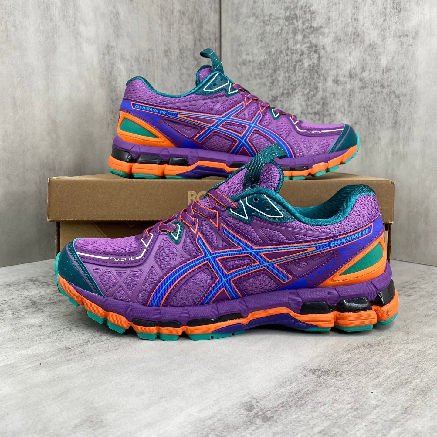 ASICS GEL-KAYANO 20