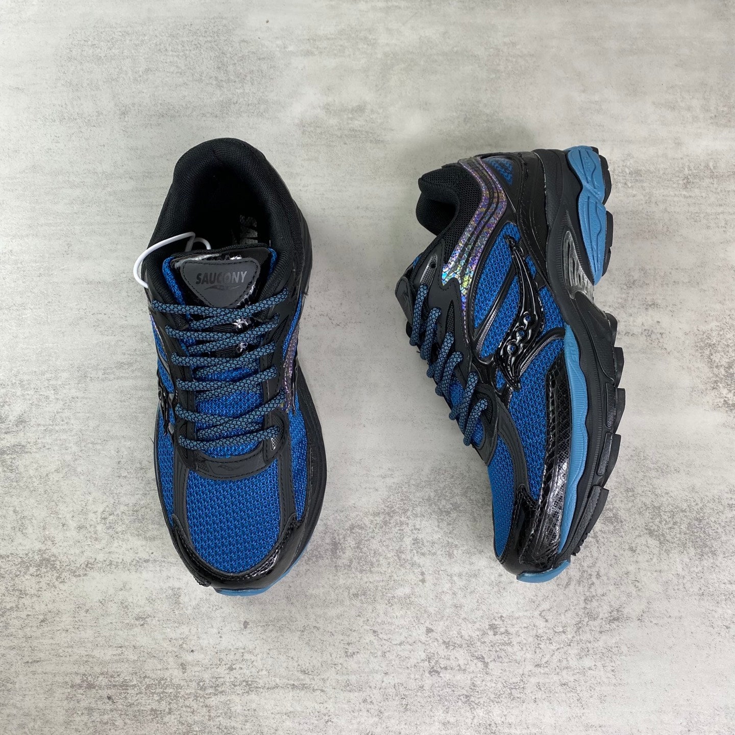 SAUCONY OMNI 9