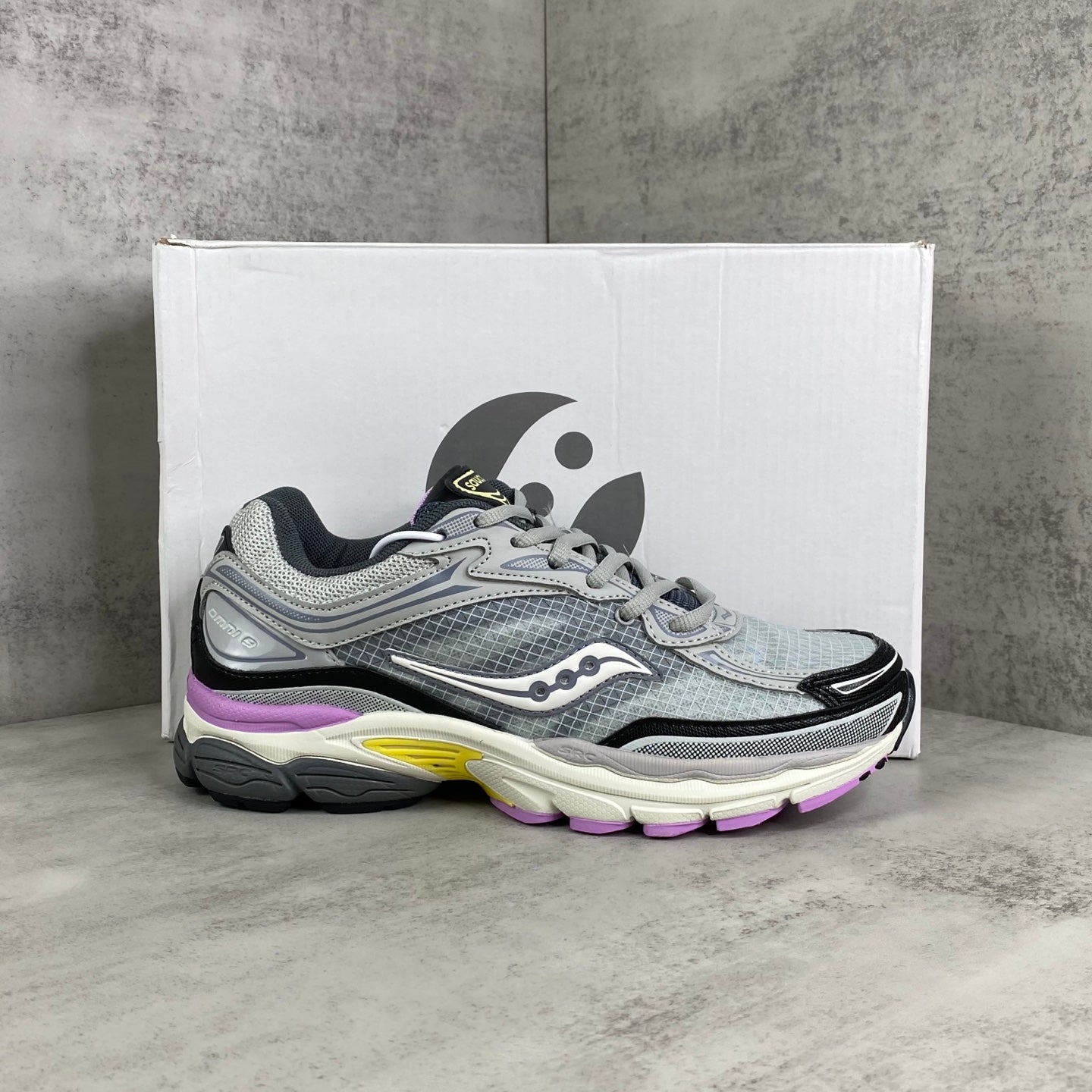 SAUCONY OMNI 9