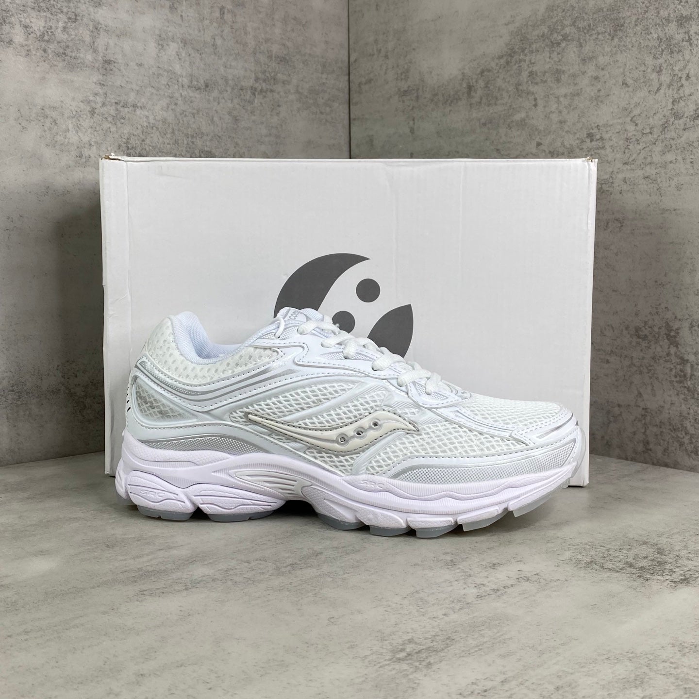 SAUCONY OMNI 9