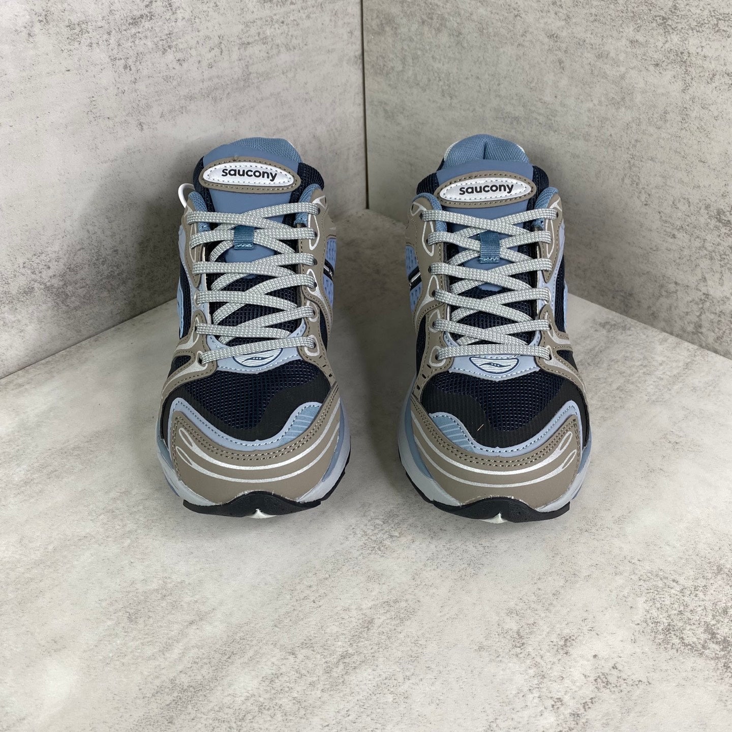 SAUCONY OMNI 9