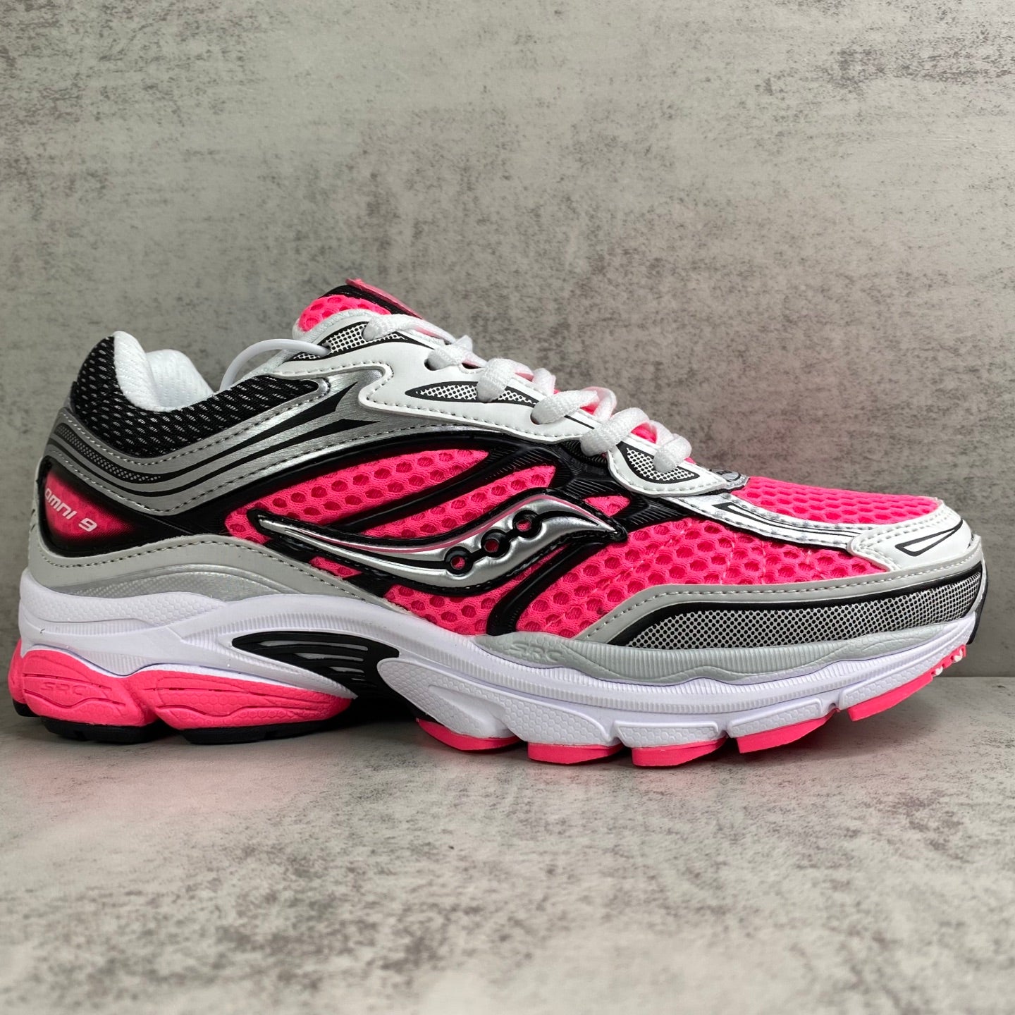 SAUCONY OMNI 9