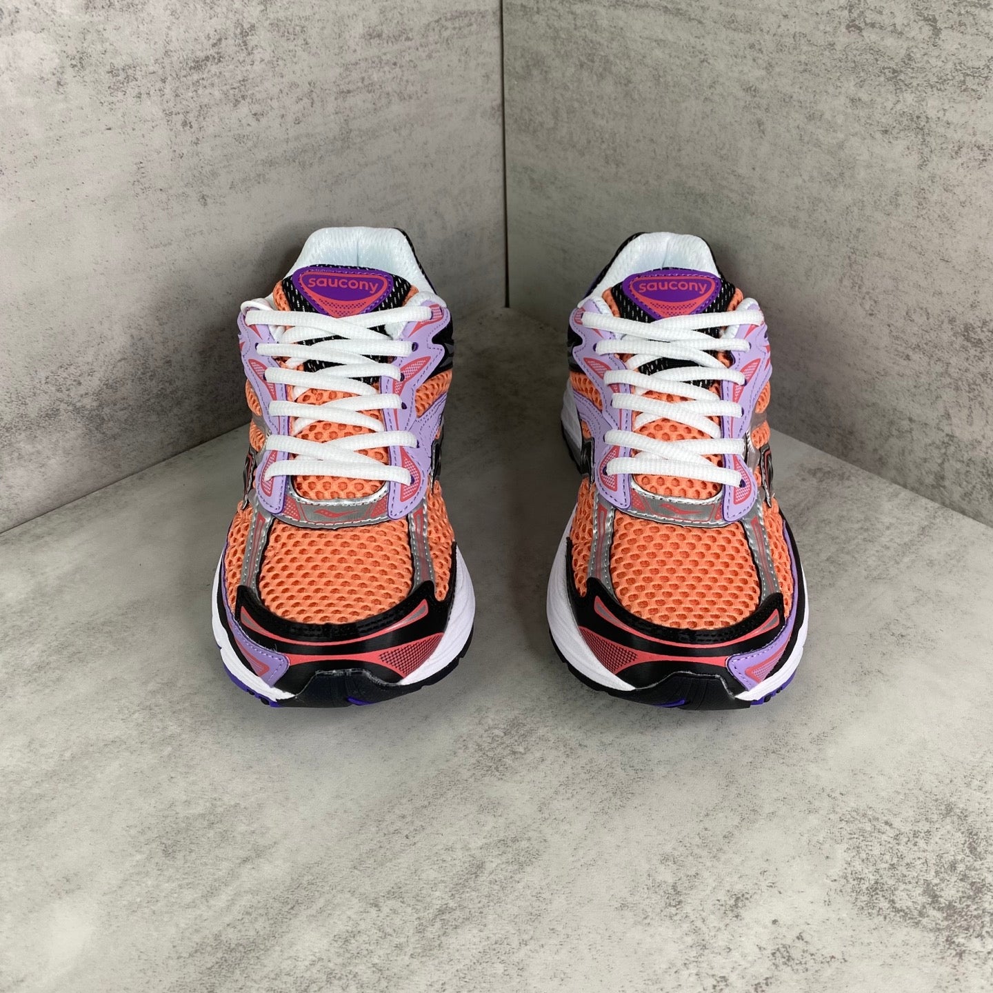 SAUCONY OMNI 9
