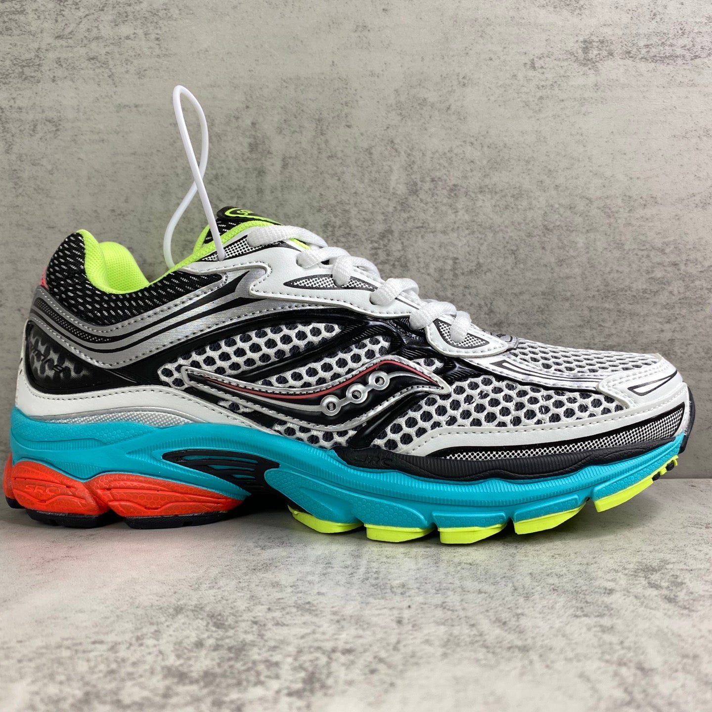 SAUCONY OMNI 9