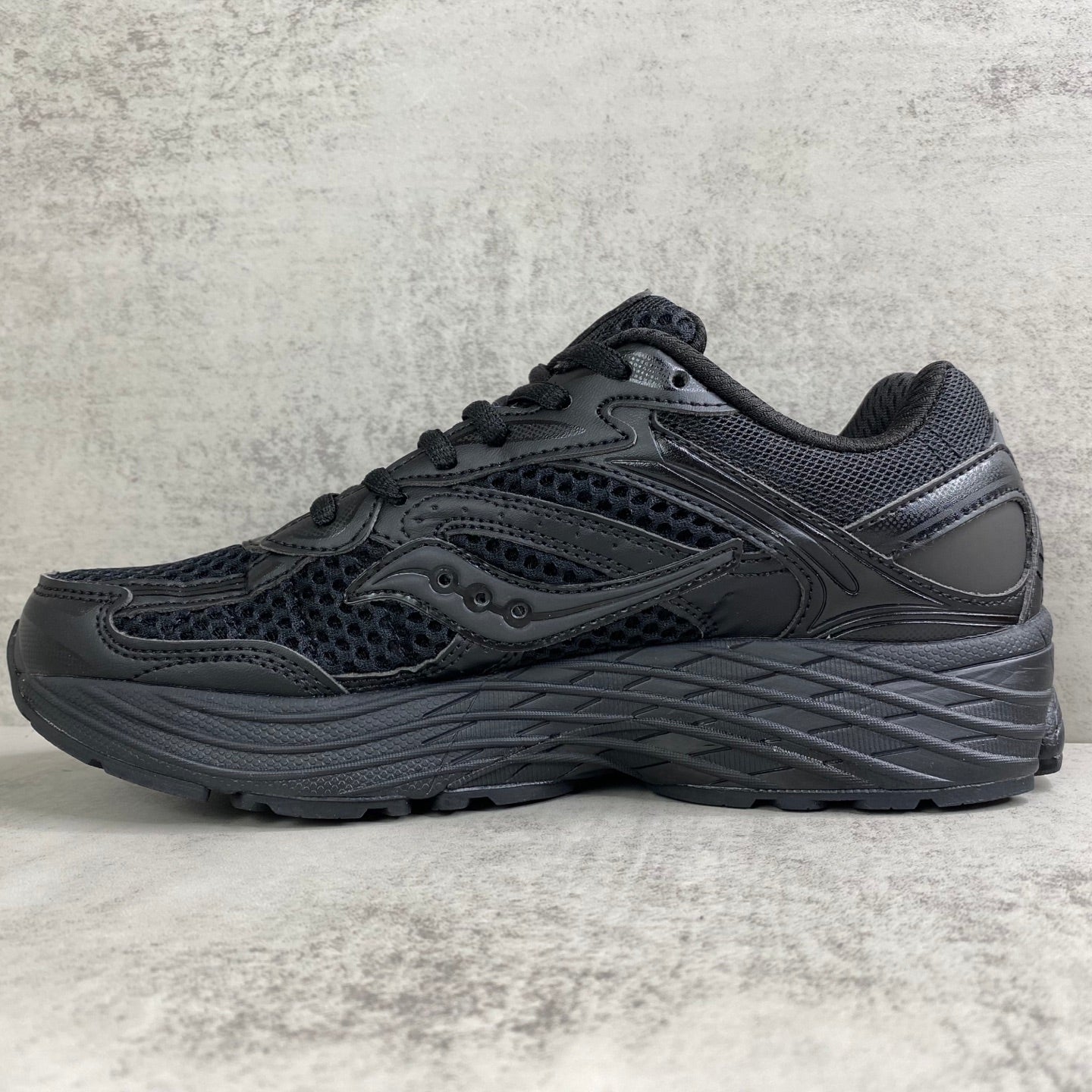 SAUCONY OMNI 9