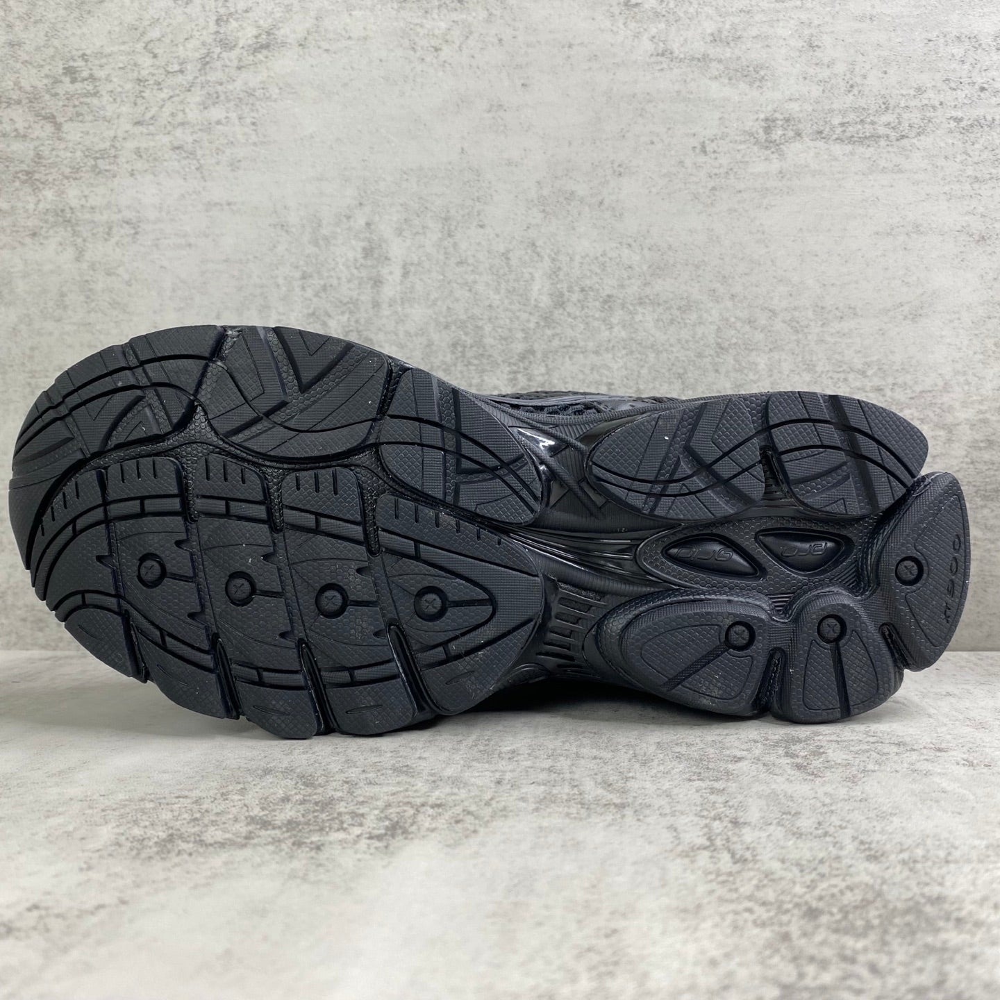SAUCONY OMNI 9