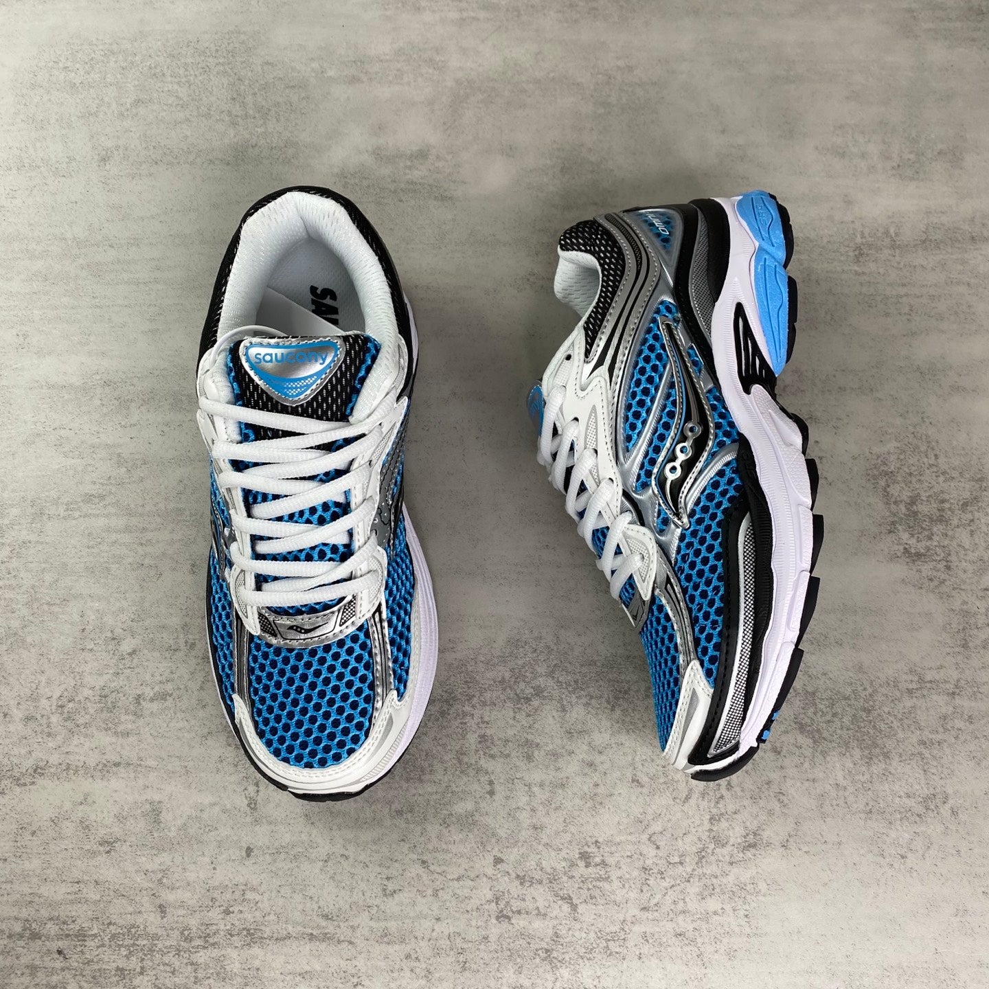 SAUCONY OMNI 9
