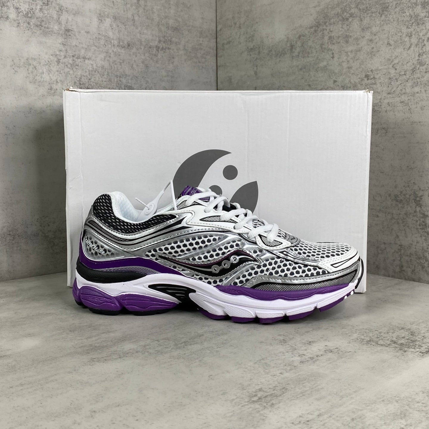 SAUCONY OMNI 9