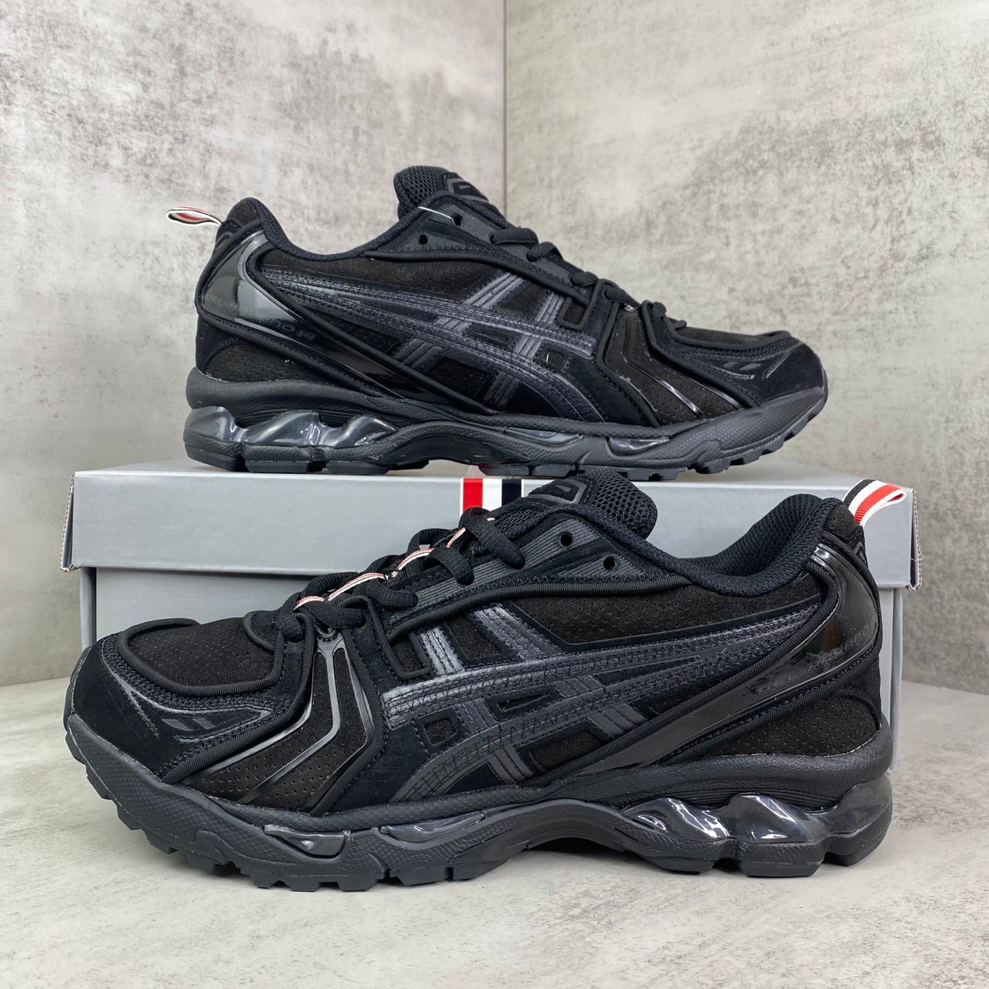 ASICS x THOM BROWNE BONUS